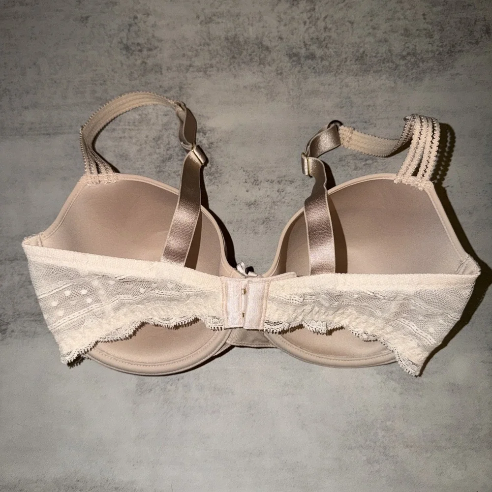Chantelle Women's Nude Beige Tan Lace Trim Bra Underwire Size 32DDD